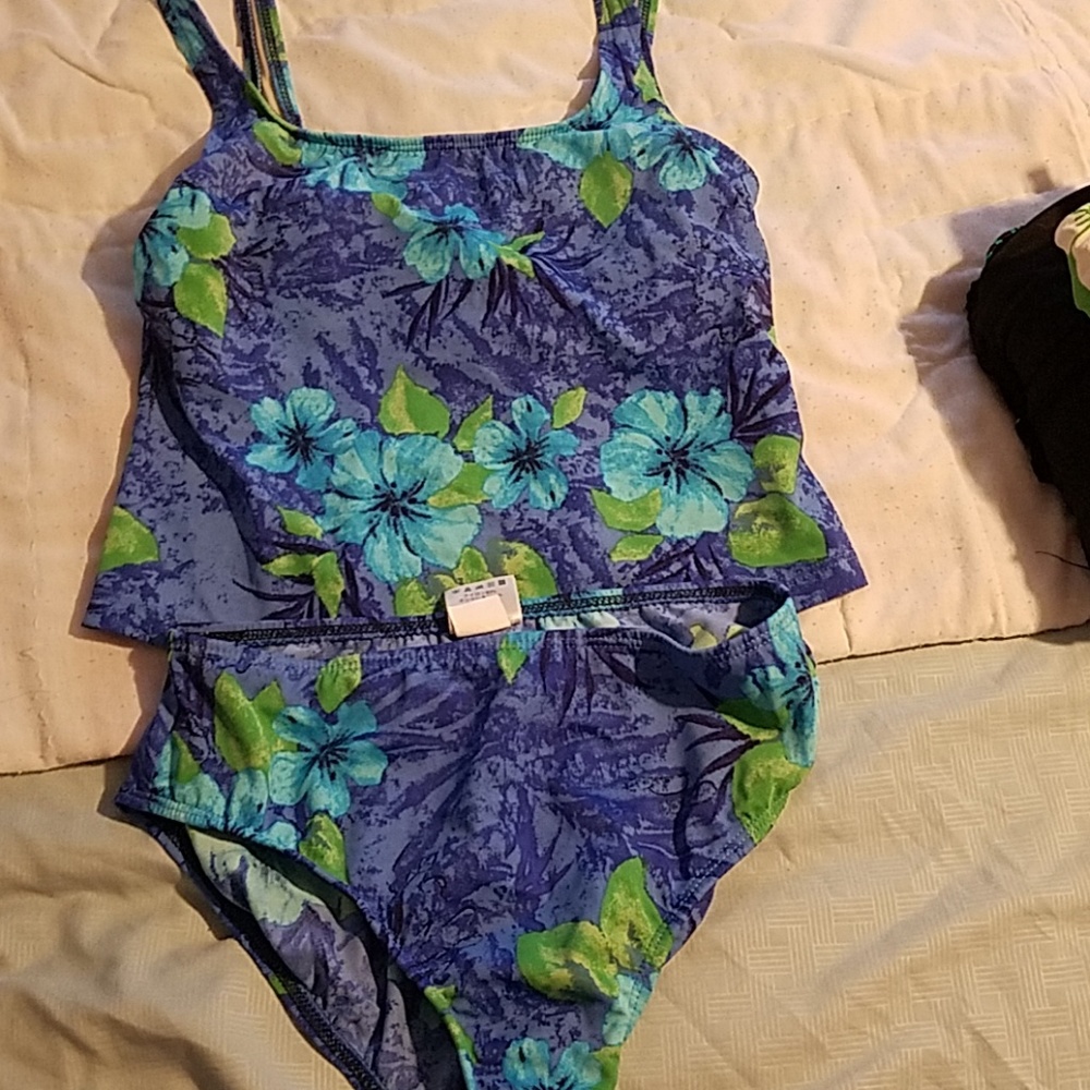 Swim suit